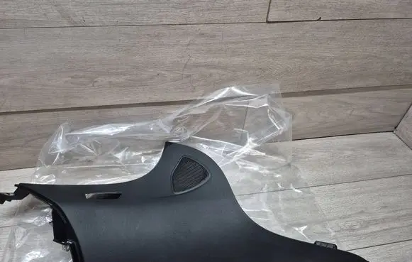 Mercedes-Benz GLC X253 C253 (D)pillar trim (top) A2536901925