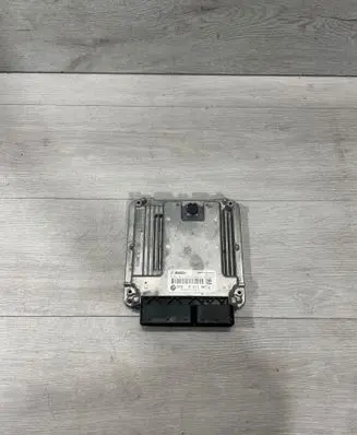 BMW 5 F10 F11 Engine control unit/module 8511907 0281017325 1039S46977