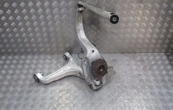 Maserati Levante Front wheel hub spindle knuckle 670032053