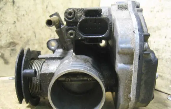 Volkswagen Golf IV Throttle valve 4082377130 16I55KW