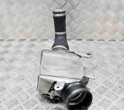 BMW 5 F10 F11 Intercooler radiator 7575403 P3423007