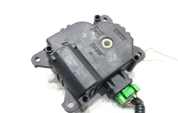 Honda CR-V Air flap motor/actuator 113800-2320