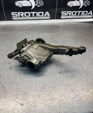 Mercedes-Benz E W211 Oil pump A6421810547