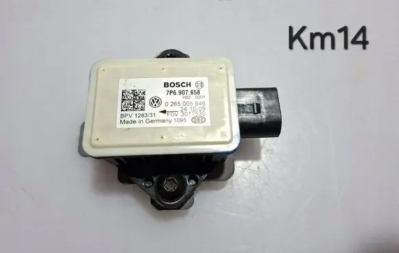 Volkswagen Touareg II ESP acceleration yaw rate sensor 7P6907658