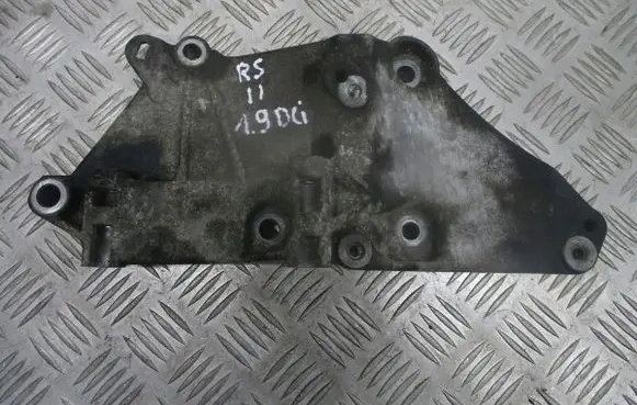 Renault Scenic II - Grand scenic II Generator/alternator bracket 8200100148
