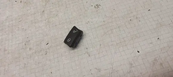 Volkswagen Caddy Central locking switch button 1T0962126B