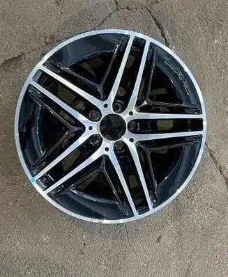 Mercedes-Benz V Class W447 R19 alloy rim A4474018000