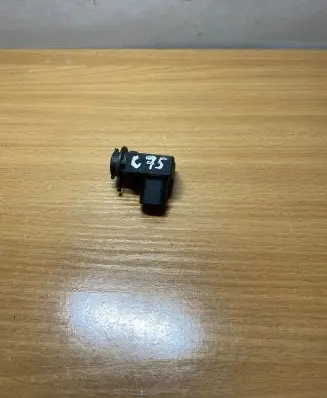 BMW 1 E81 E87 Oil temperature sensor C75 919660701