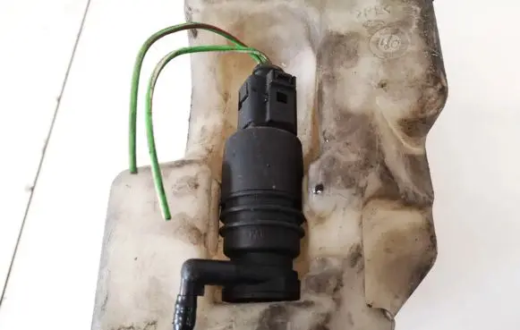 Seat Toledo II (1M) Windscreen/windshield washer pump