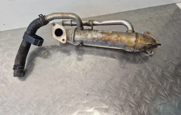 Skoda Superb B5 (3U) EGR valve cooler 038131513S