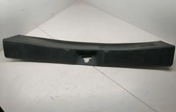 Mitsubishi Outlander Trunk/boot sill cover protection 7240A135 4B45X