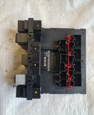 Volkswagen PASSAT B6 Comfort/convenience module 3C0937049AJ 08150867 H54S2202