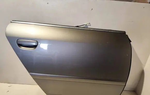 Audi A6 S6 C5 4B Rear door