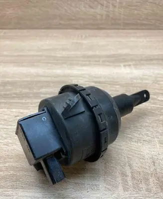 Opel Vectra B Turbo solenoid valve 90586302 2J70030820