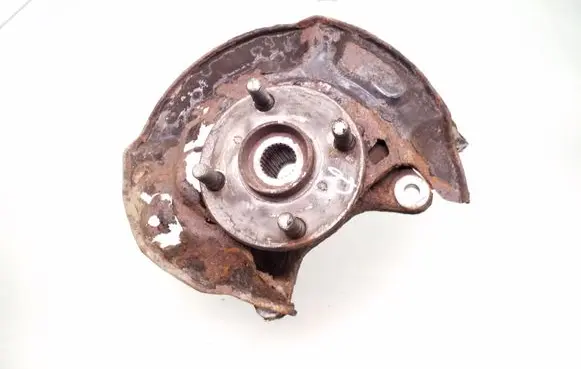 Toyota Yaris Front wheel hub spindle knuckle