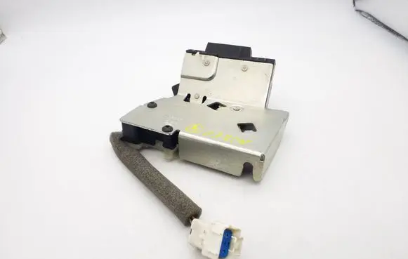 Ford Mondeo Mk III Tailgate/trunk/boot lock/catch/latch 3S7143102AB