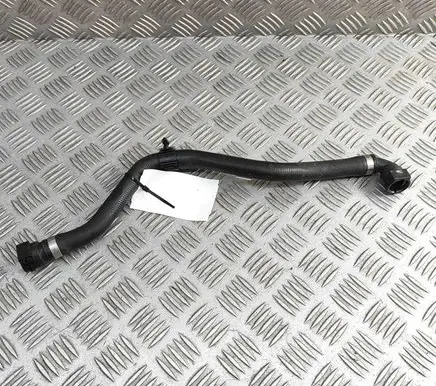 BMW iX1 Engine coolant pipe/hose 8846761