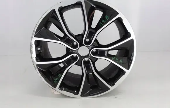 Hyundai i30 R19 alloy rim 