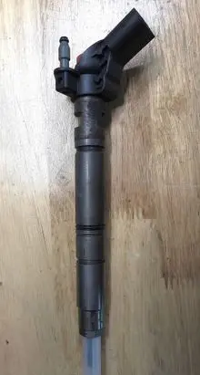 Audi A6 S6 C7 4G Fuel injector 0445117045