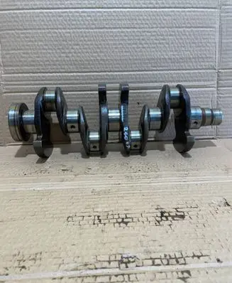 Renault Clio III Crankshaft TF8469
