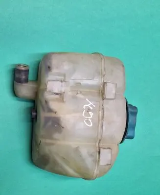 Volvo XC90 Coolant expansion tank/reservoir 8688456