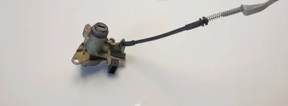 Audi A4 S4 B6 8E 8H Tailgate exterior lock 8E0827573