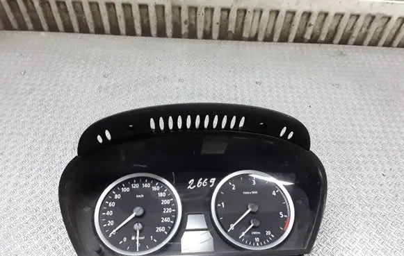 BMW 5 E60 E61 Speedometer (instrument cluster) 62116945633