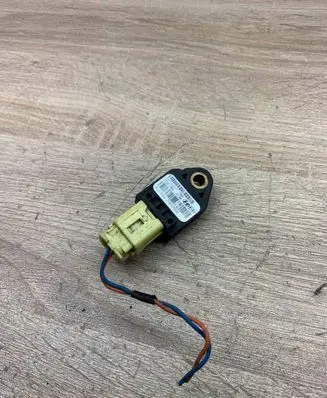Hyundai i30 Airbag deployment crash/impact sensor 959202H000
