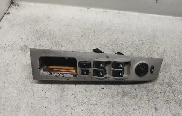 KIA Sorento Electric window control switch