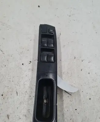 Subaru Impreza II Electric window control switch