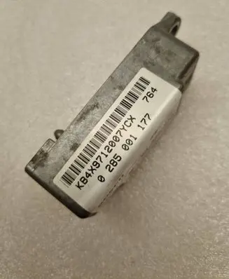 Volkswagen PASSAT B5 Airbag deployment crash/impact sensor 3B0959643 023AS007YCX0