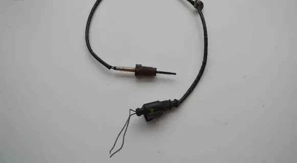 Audi A4 S4 B8 8K Oil temperature sensor 03L906088AQ