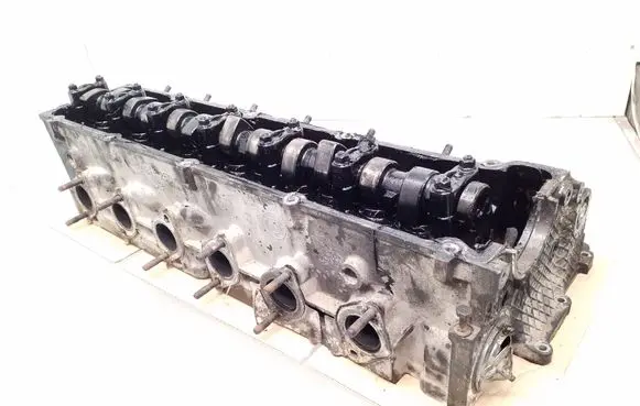 Opel Omega B1 Engine head 2244250 224425009
