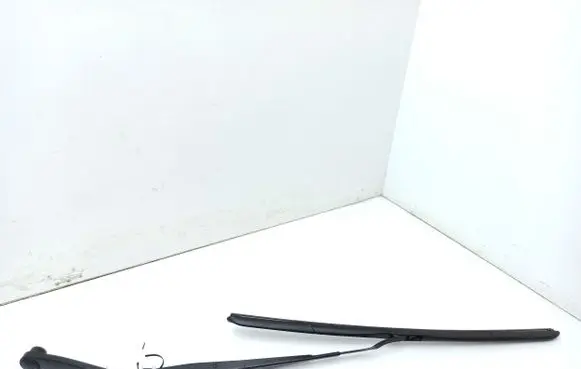 Hyundai Ioniq 5 Front wiper blade arm