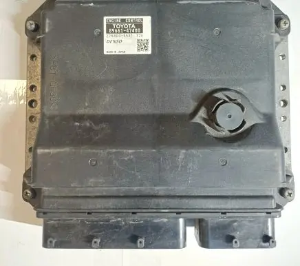 Toyota Prius (XW30) Engine control unit/module 8966147400 2754005581