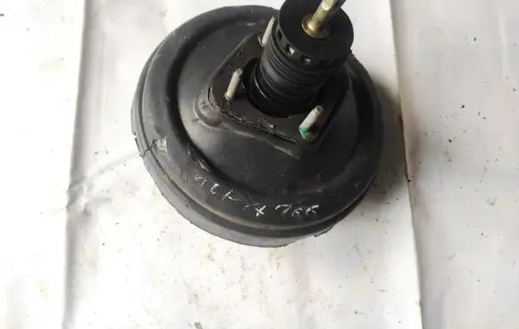 Alfa Romeo 166 Brake booster