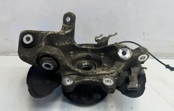 Mercedes-Benz E W213 Rear wheel hub A2133572600