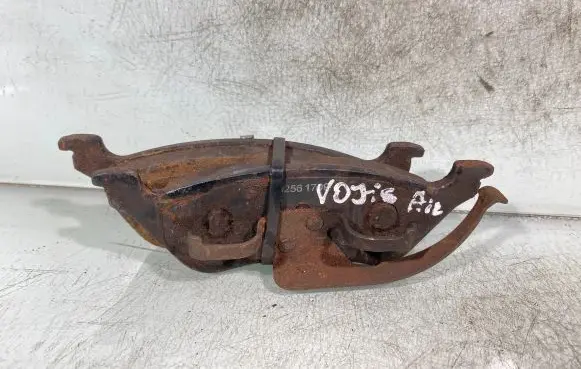 Chrysler Voyager Brake pads (rear) 