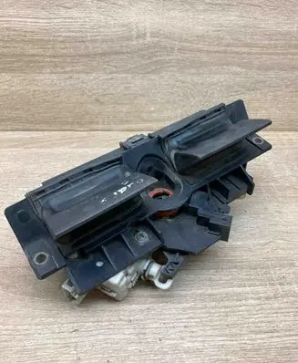 Audi A6 S6 C5 4B Tailgate/trunk/boot exterior handle 8D9827565C 4B0827585F