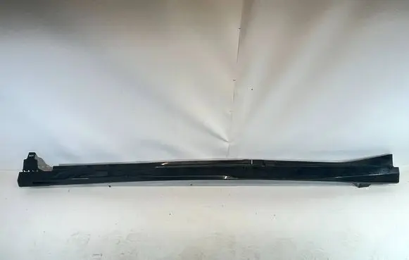 BMW iX Front sill (body part) 8737831