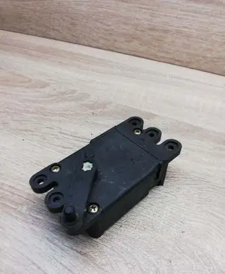 Nissan Almera Air flap motor/actuator 2605D