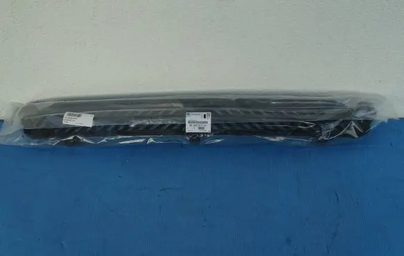 Front bumper lower grill