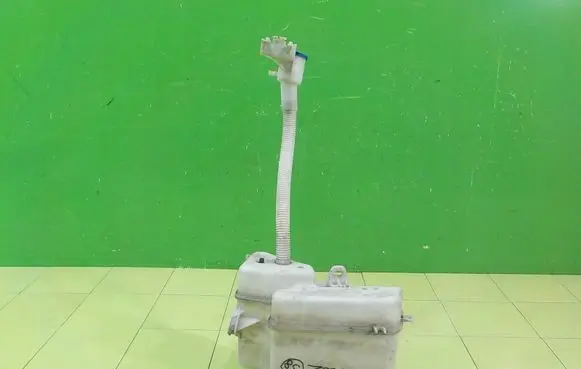 Land Rover Range Rover L322 Windshield washer fluid reservoir/tank AH4217A645AA TP67