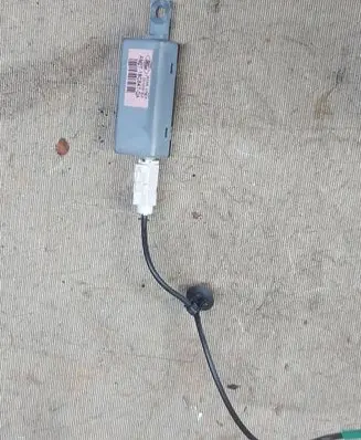 Ford S-MAX Aerial antenna amplifier AM2T18C847DA 20100018A