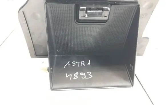 Opel Astra G Glove box handle 