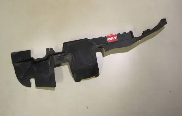 Audi A4 S4 B6 8E 8H Air intake duct part 8E0121284B 8E0121284