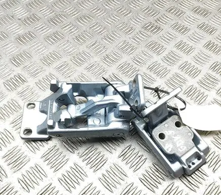 Mercedes-Benz Sprinter W907 W910 Rear door hinge set A9107409000 A9107409600
