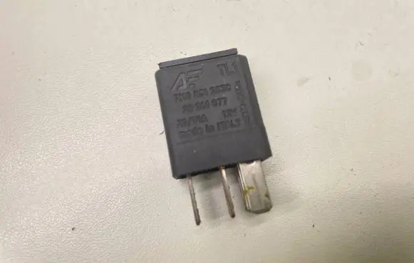 Audi A6 S6 C6 4F Other relay 7M0951253C 29201077