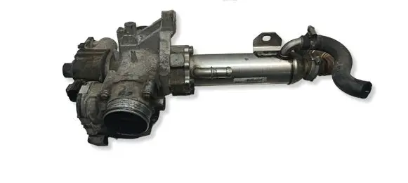 Volvo XC70 EGR valve cooler 8801828