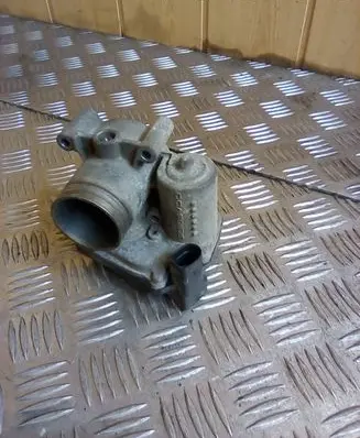 Volkswagen Polo IV 9N3 Throttle valve 03C133062B